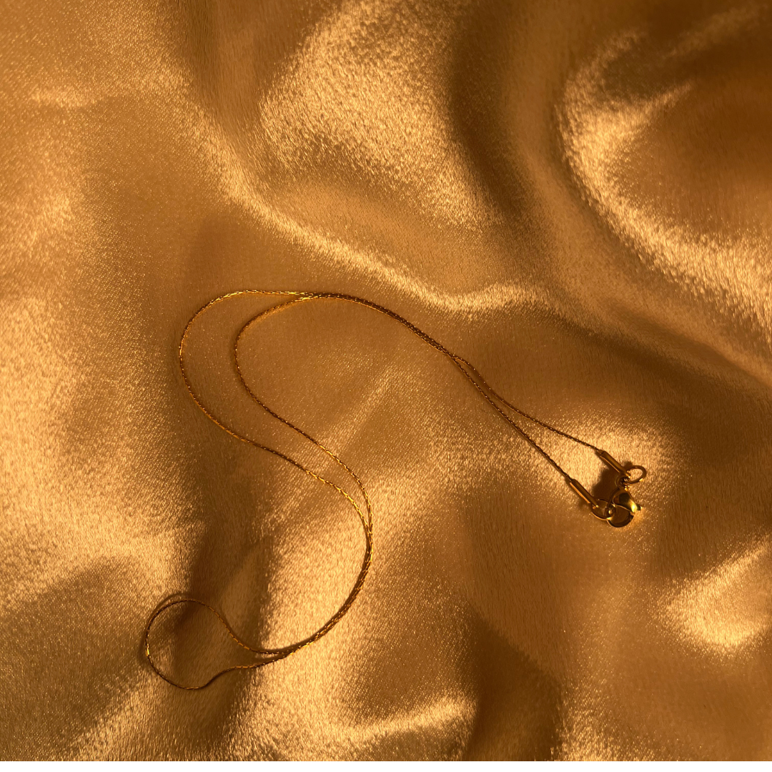 Oro Necklace